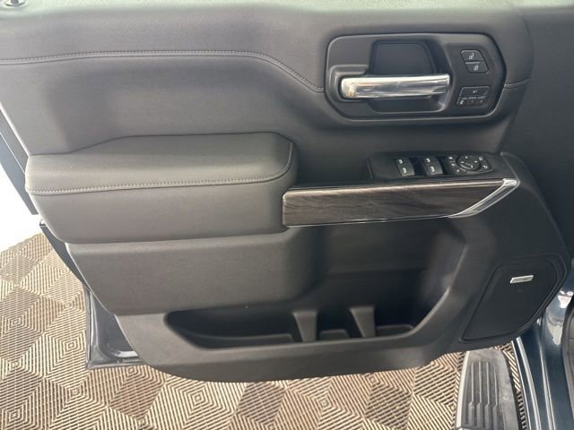 Used 2020 Chevrolet Silverado 2500 LTZ w/ LTZ Premium Package image 20