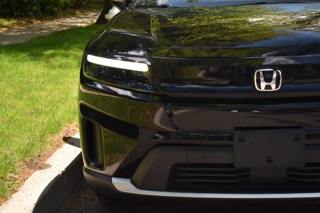 Used 2025 Honda Prologue EX image 32