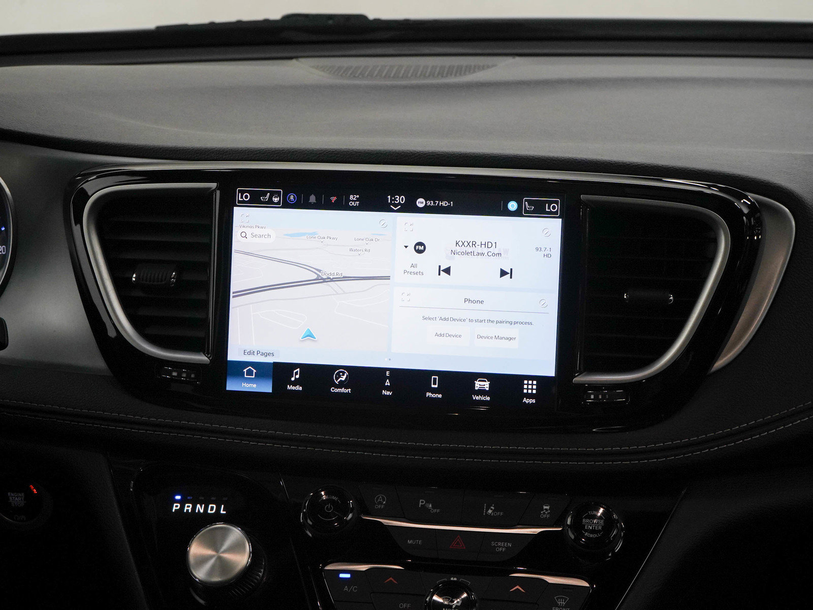 Used 2025 Chrysler Pacifica Limited FWD image 16