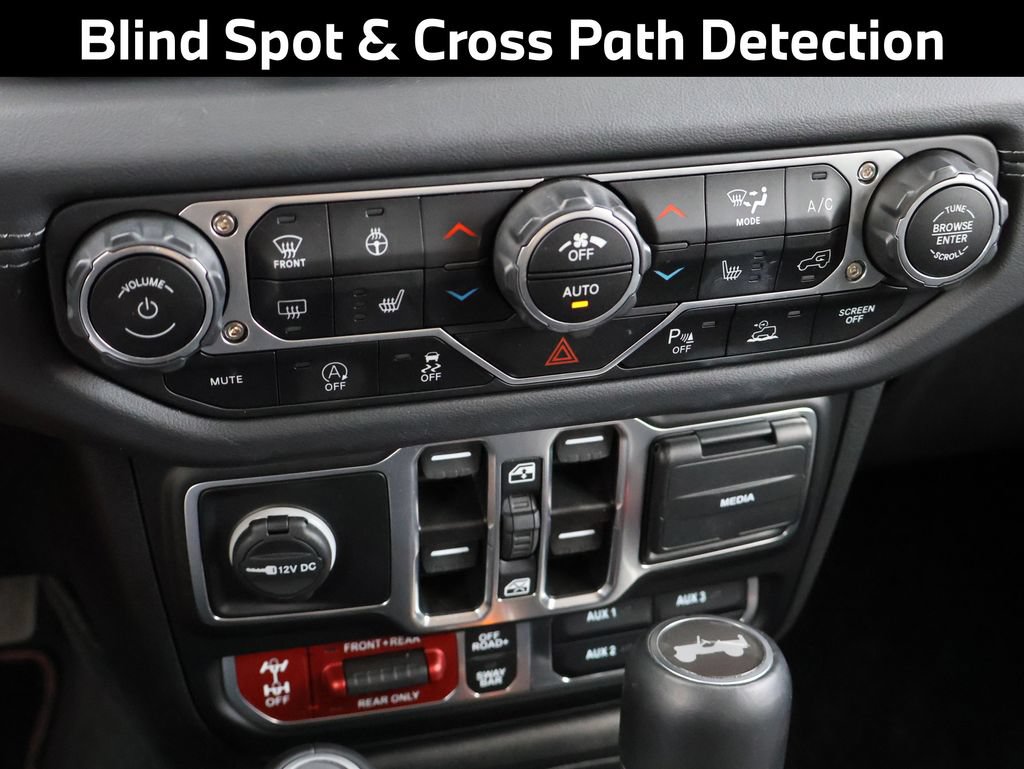 Used 2025 Jeep Wrangler Unlimited Rubicon AWD/4WD image 24