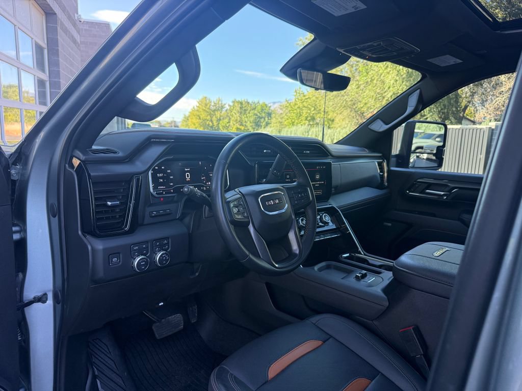 Used 2024 GMC Sierra 2500 AT4 w/ AT4 Premium Plus Package AWD/4WD image 25