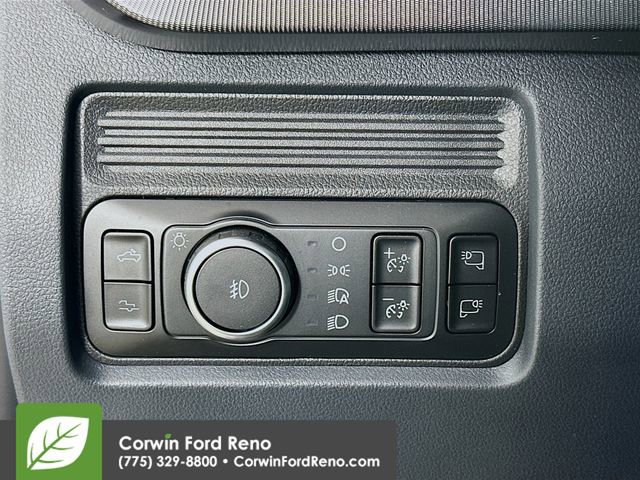 New 2025 Ford F450 Platinum w/ FX4 Off-Road Package image 11