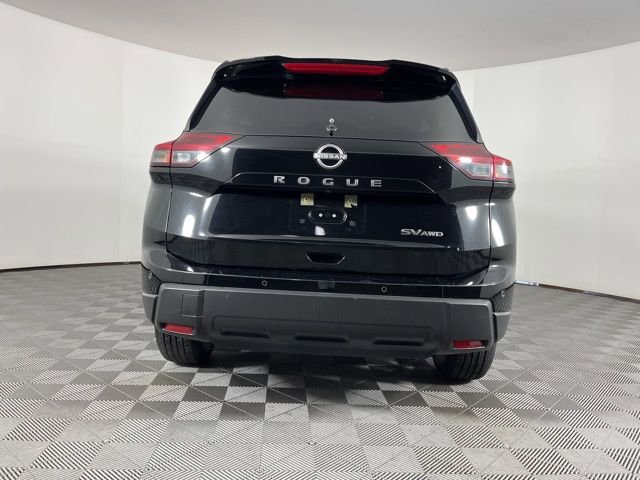 Used 2024 Nissan Rogue SV image 9