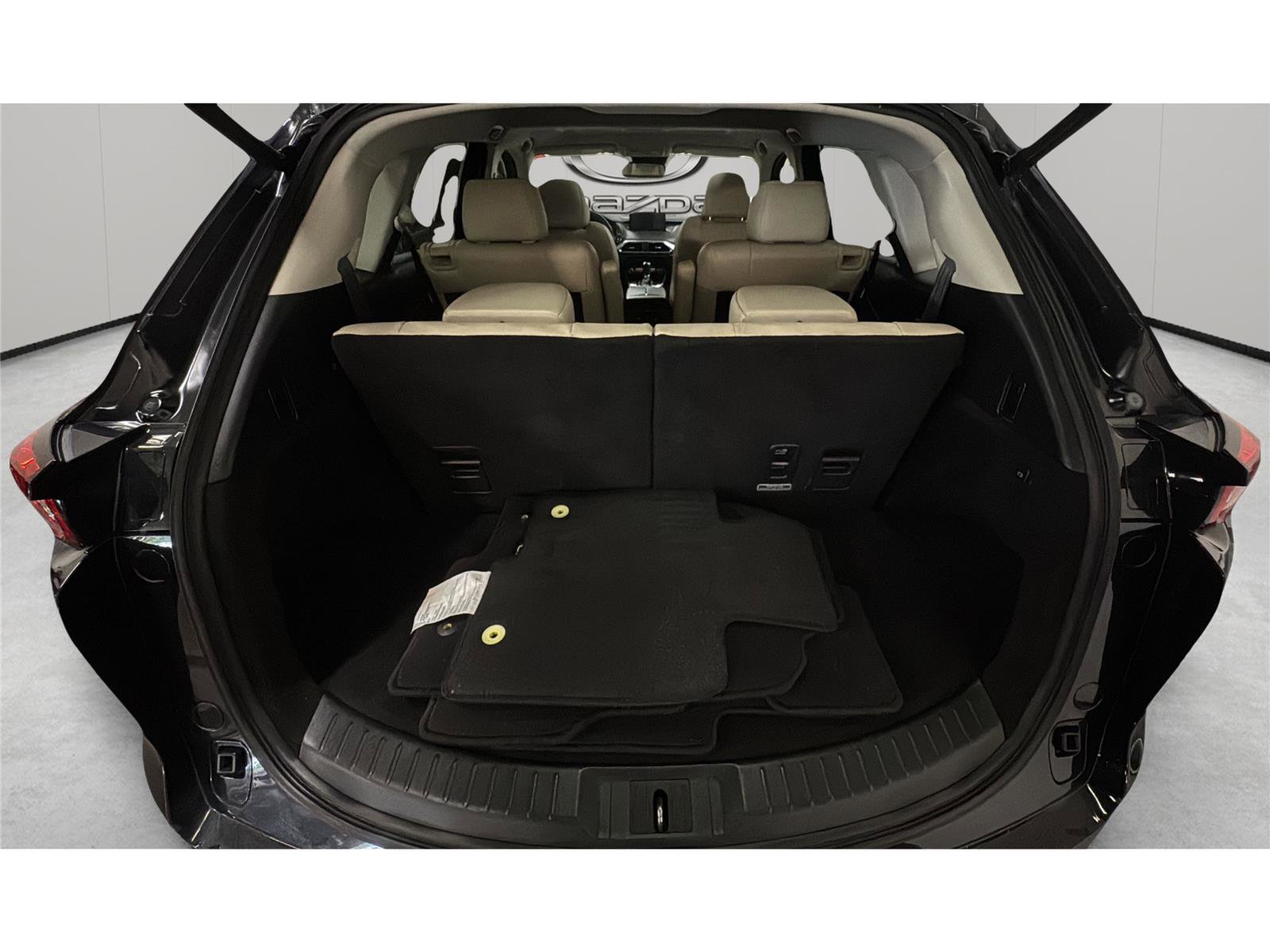 Used 2020 MAZDA CX-9 Touring w/ Touring Premium Package image 12