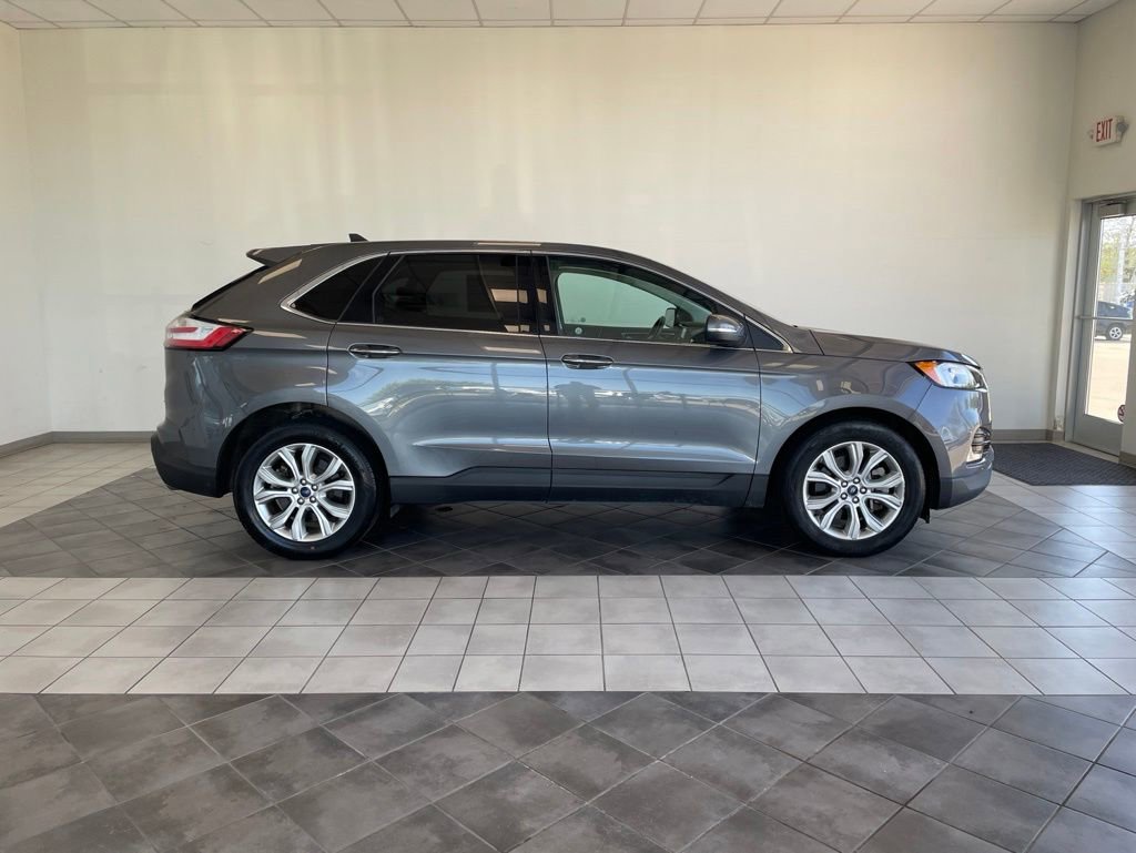 Used 2021 Ford Edge Titanium w/ Class II Trailer Tow Package AWD/4WD image 5