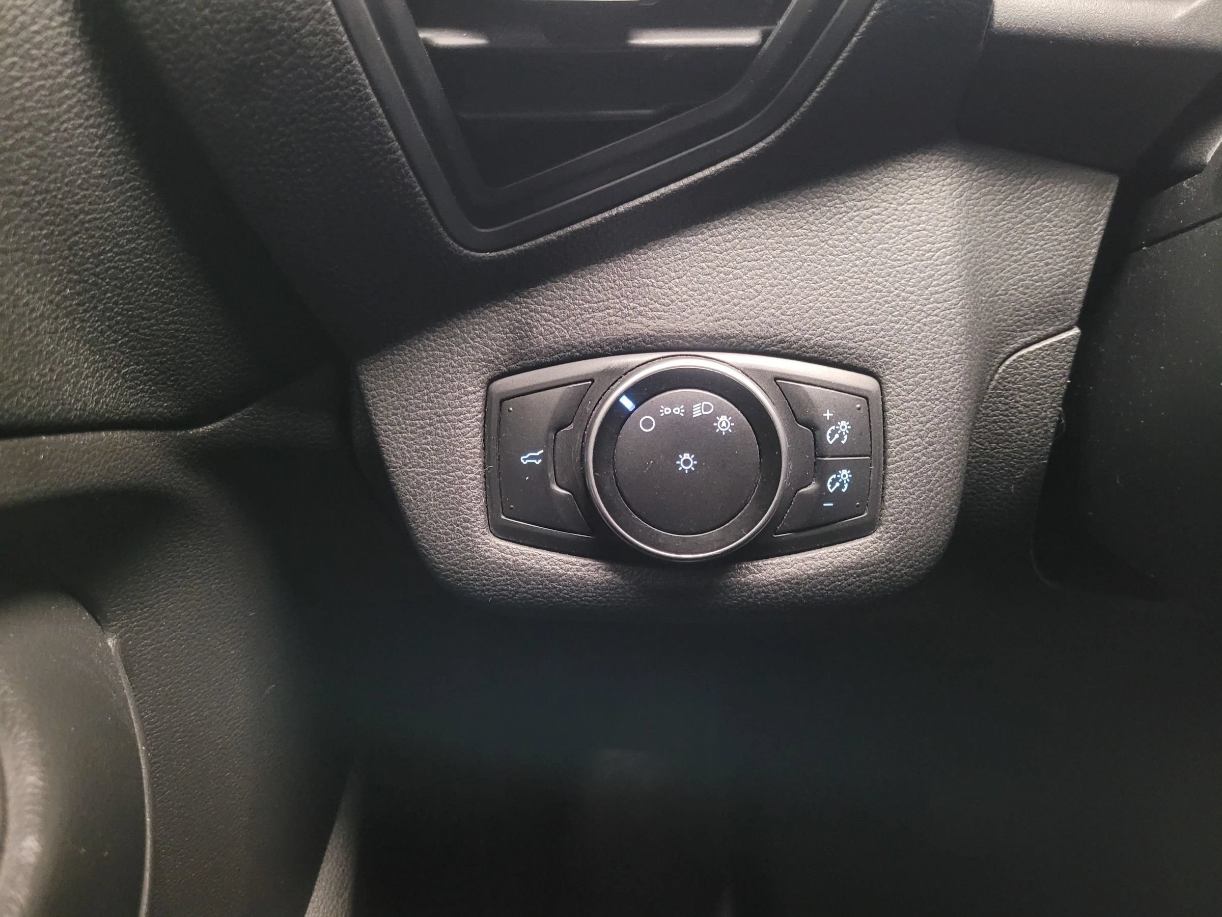 Used 2017 Ford Escape S FWD image 29