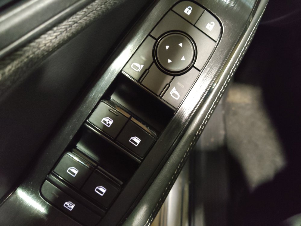 Used 2022 Nissan Rogue SV image 27