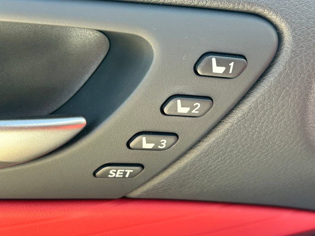 Used 2025 Lexus IS 500 RWD image 24