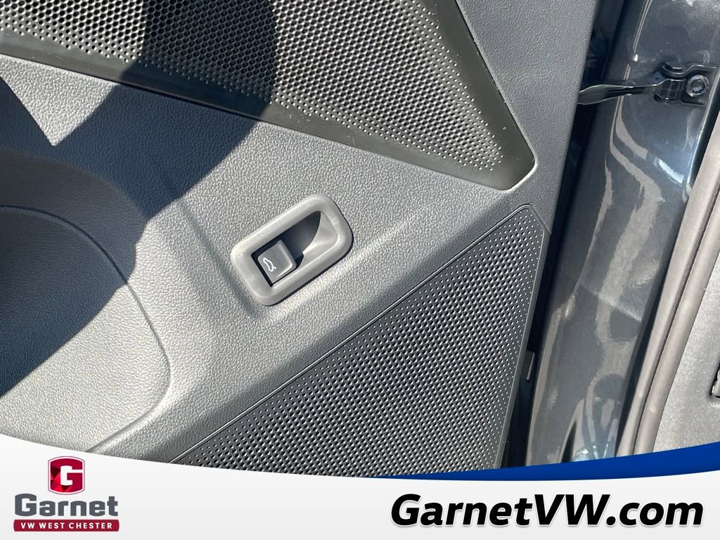 New 2026 Volkswagen Tiguan SE image 34