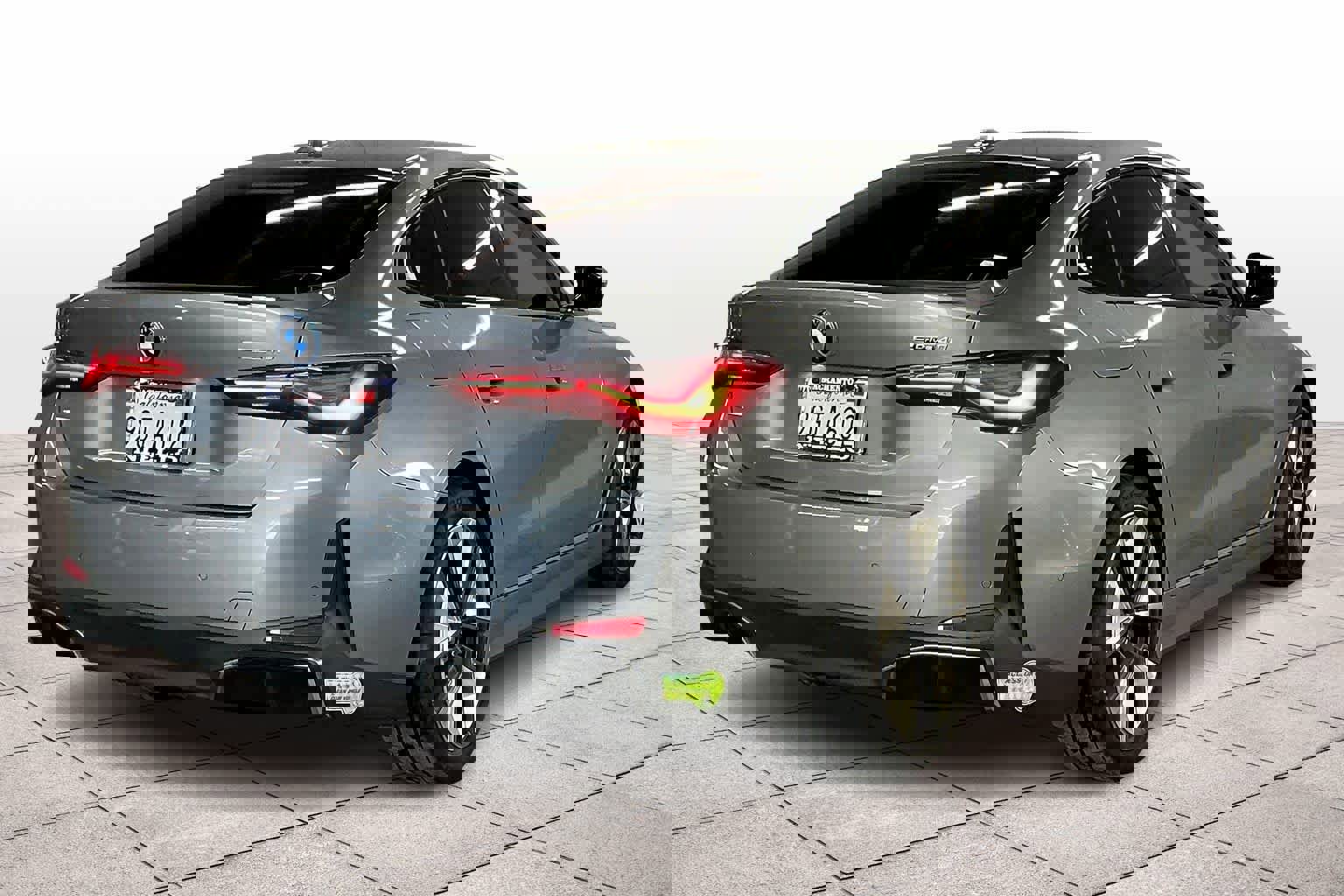 Used 2023 BMW i4 eDrive40 image 15