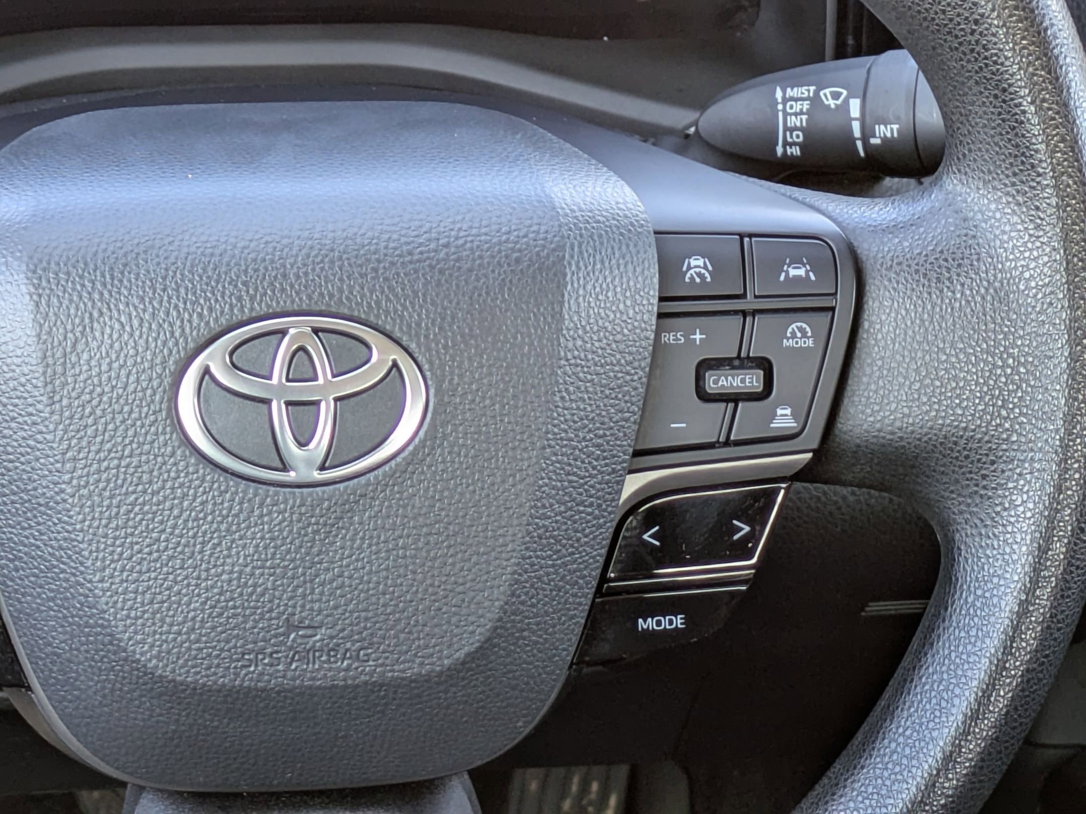 Used 2025 Toyota Camry LE image 21