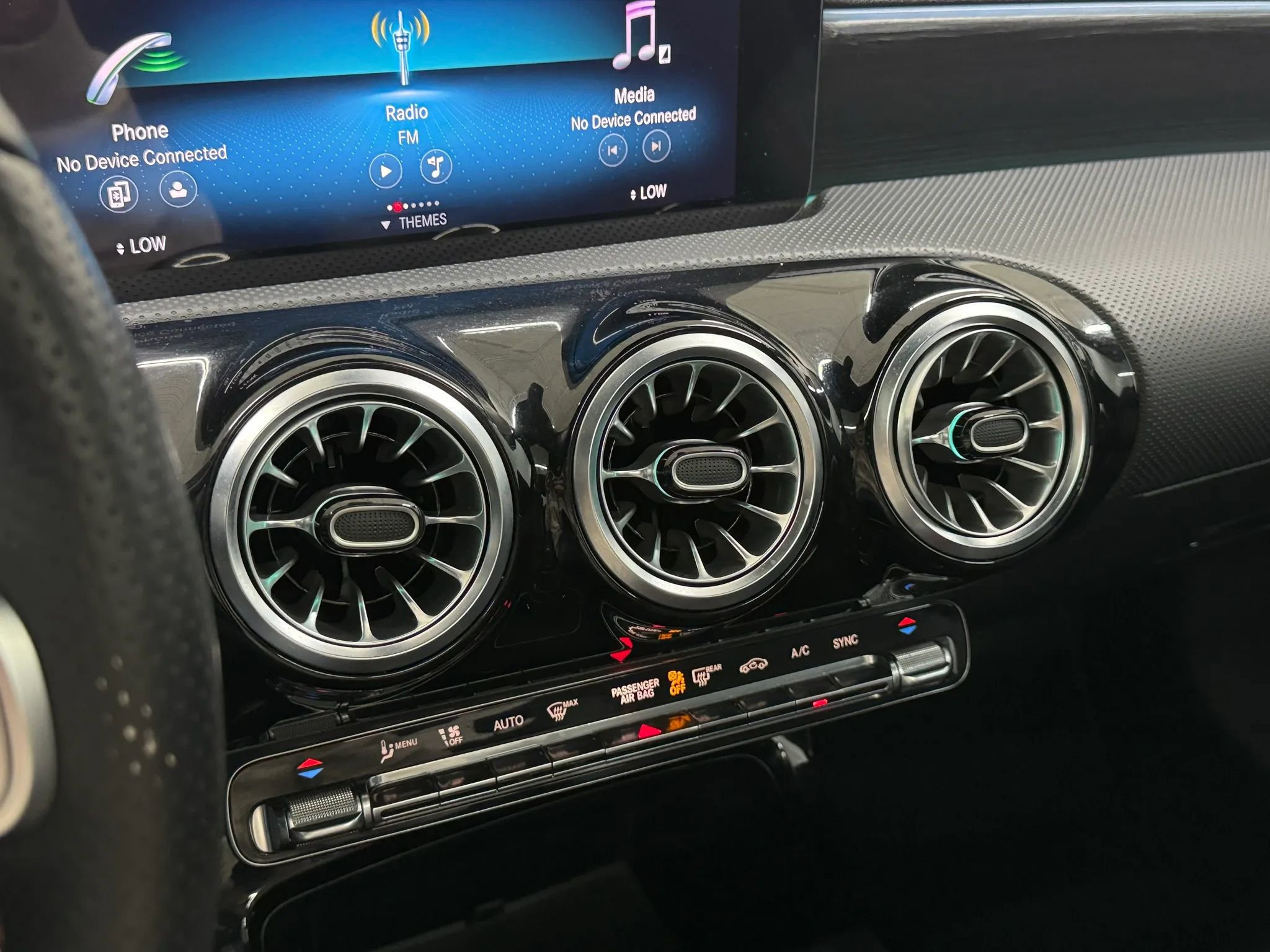 Used 2022 Mercedes-Benz A 220 4MATIC image 22