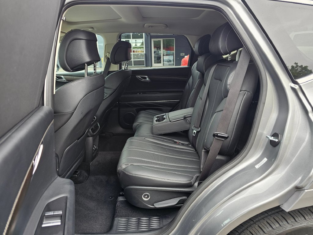 Used 2024 Genesis GV80 3.5T AWD/4WD image 13