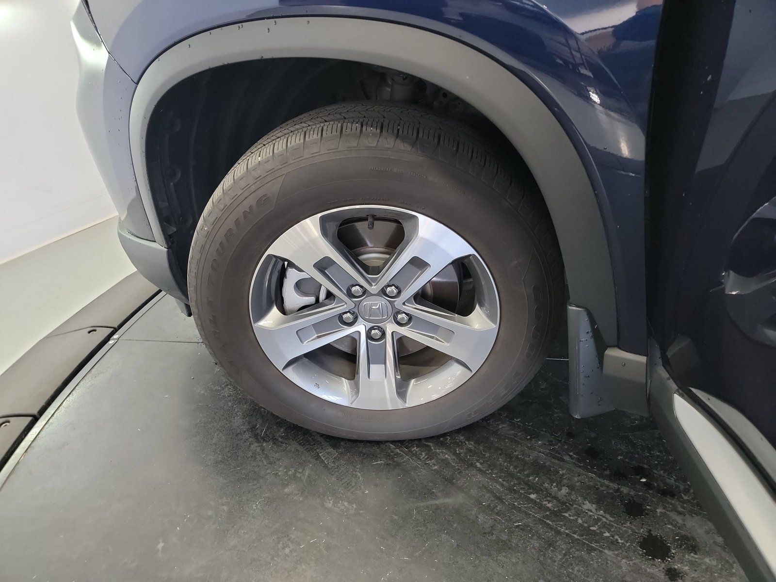 Used 2025 Honda Pilot EX-L image 29