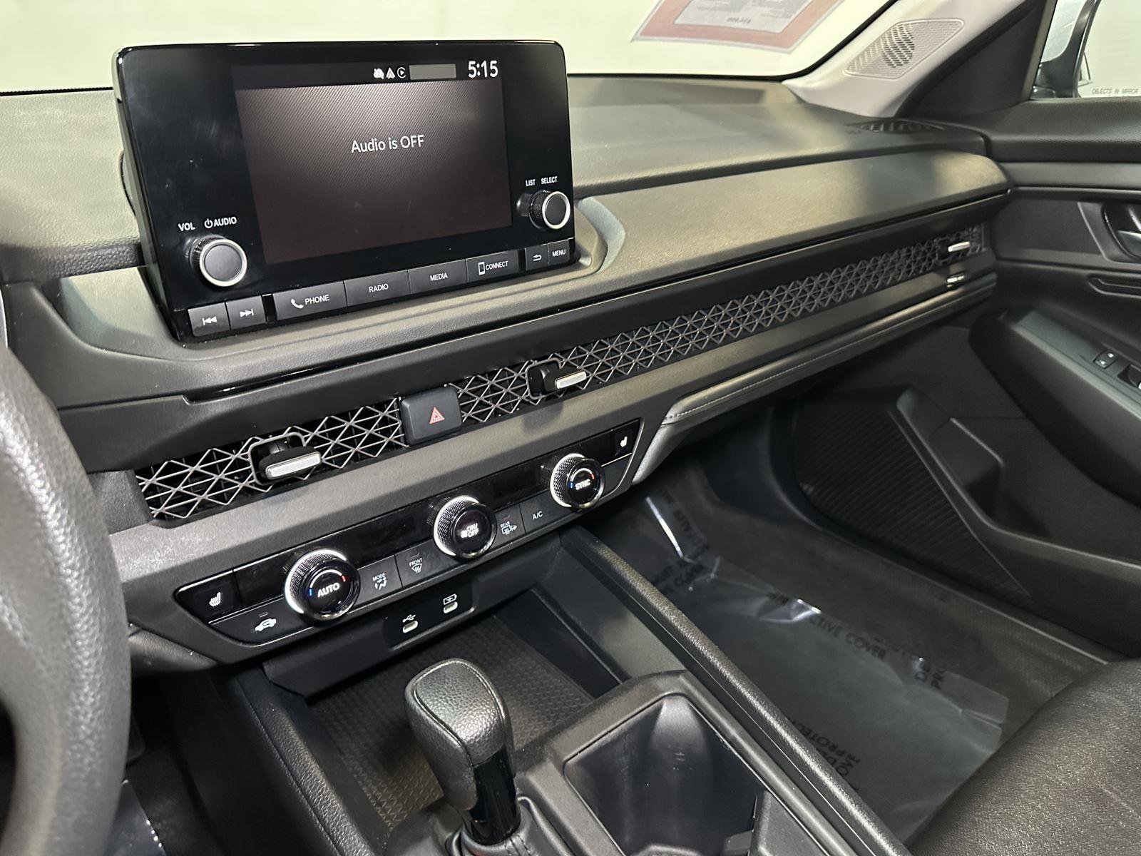 Certified 2023 Honda Accord EX image 28