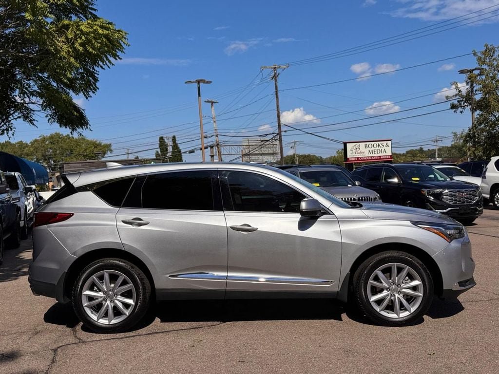 Used 2024 Acura RDX SH-AWD image 7
