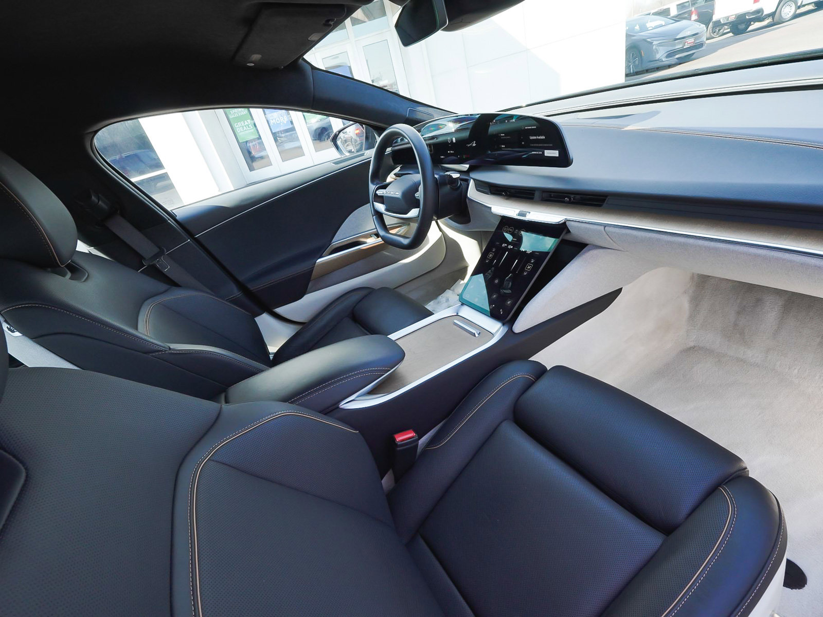 Used 2024 Lucid Air Touring image 40