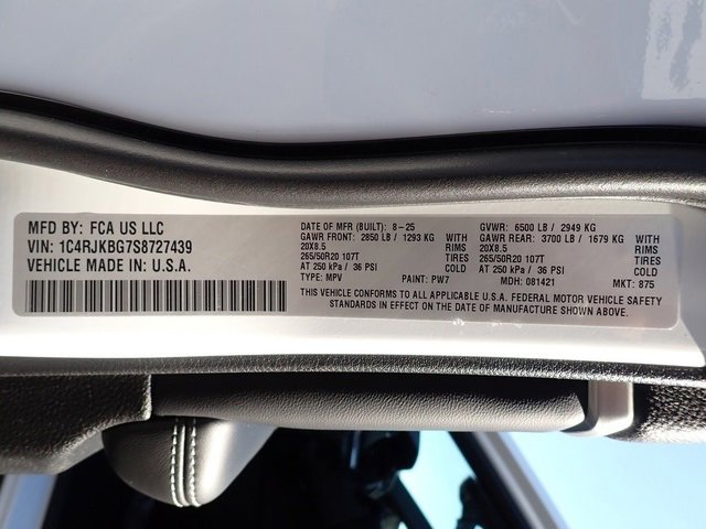 New 2025 Jeep Grand Cherokee L Limited image 16