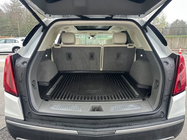 Used 2021 Cadillac XT5 Premium Luxury AWD/4WD image 17