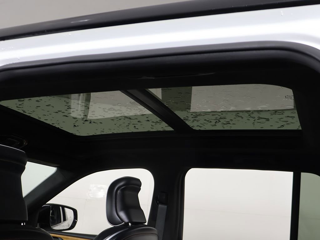 Used 2023 Jeep Grand Cherokee Summit image 20