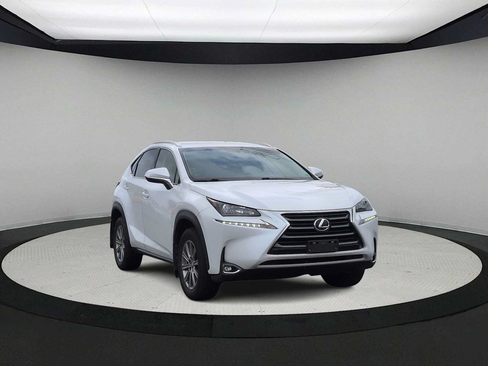Used 2016 Lexus NX 200t FWD image 2