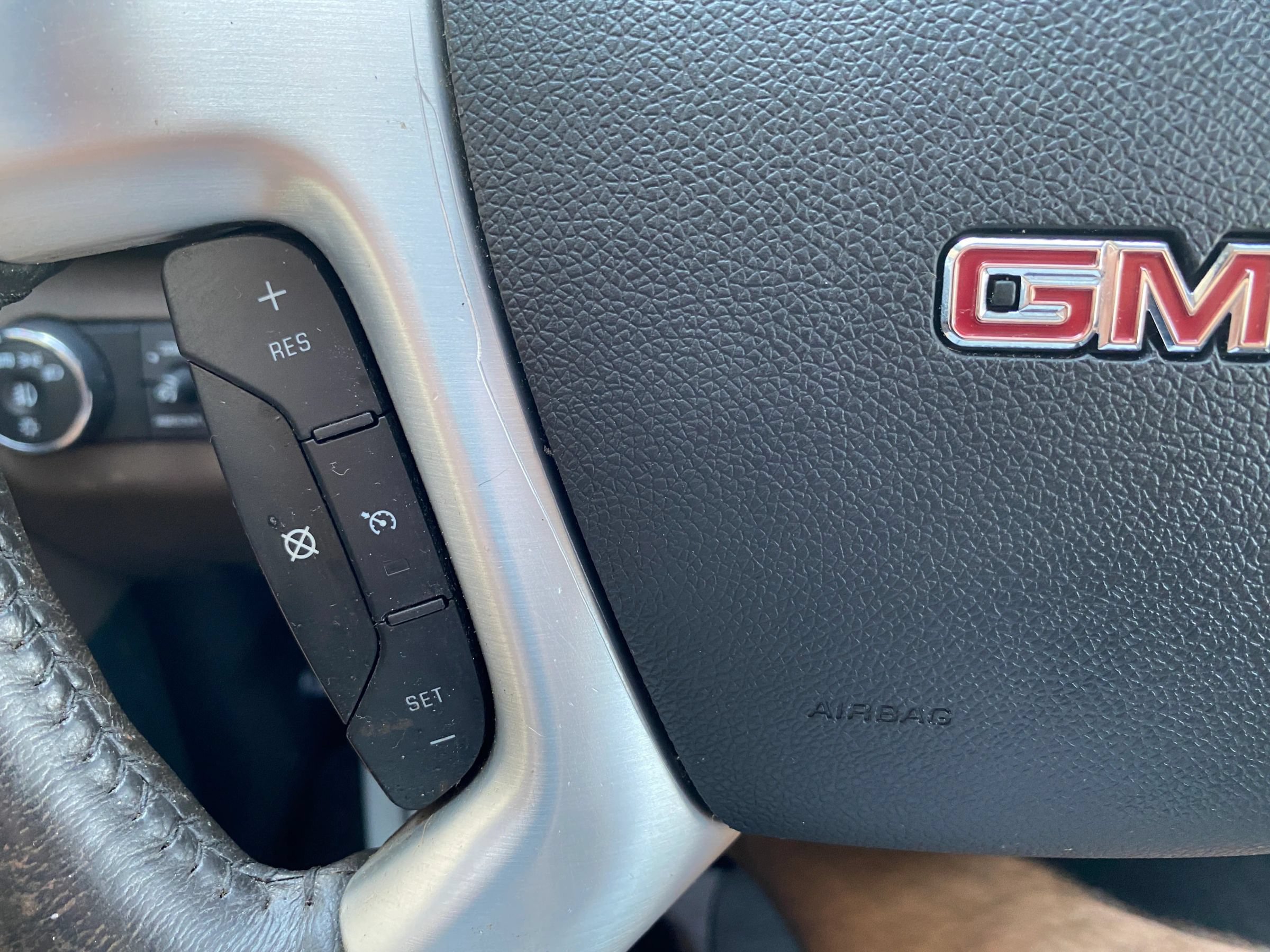 Used 2014 GMC Acadia SLT AWD/4WD image 17