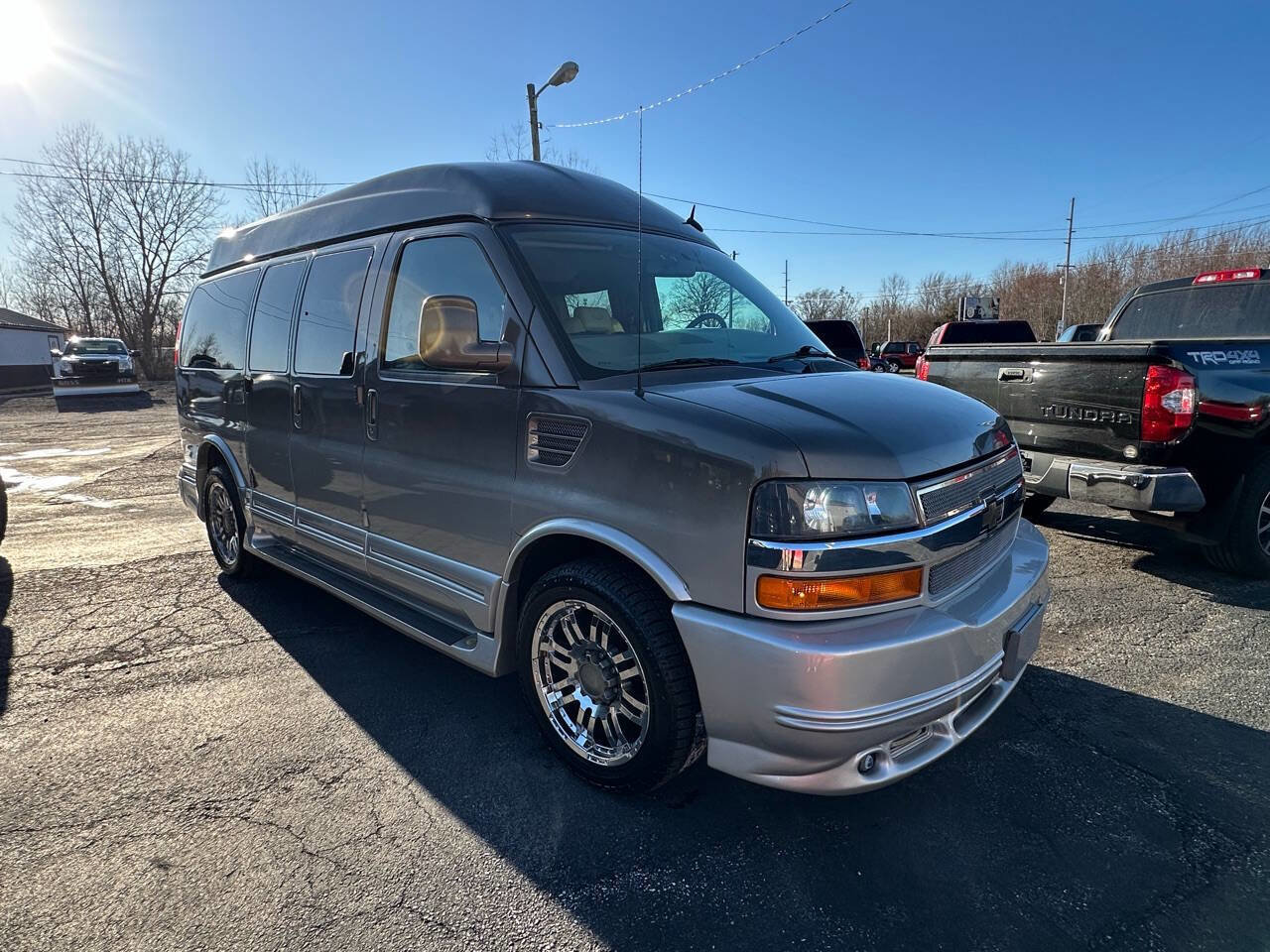 Used 2015 Chevrolet Express 2500 image 7