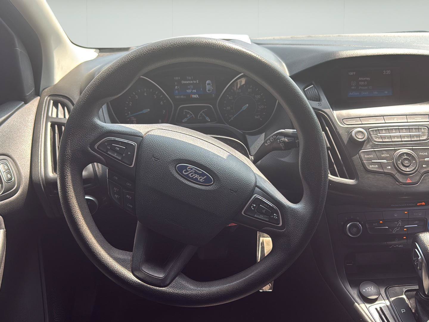 Used 2018 Ford Focus SE FWD image 20