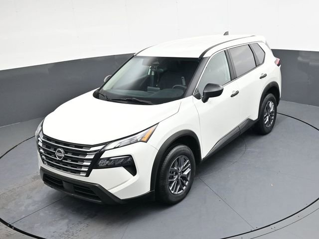 Used 2024 Nissan Rogue S image 25