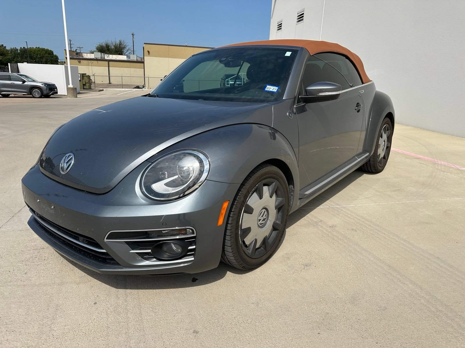 Used 2019 Volkswagen Beetle 2.0T Final Edition SEL FWD image 3