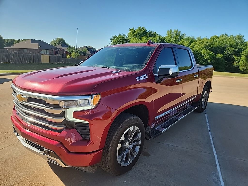 Used 2025 Chevrolet Silverado 1500 High Country w/ Technology Package RWD image 2