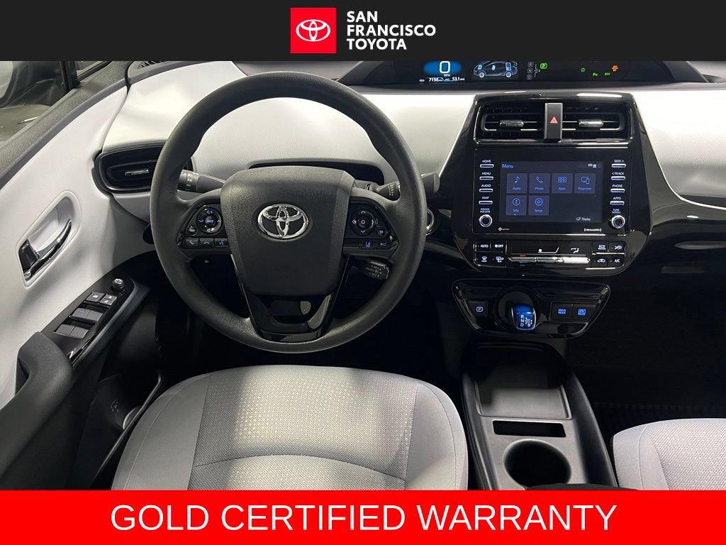 Certified 2022 Toyota Prius LE FWD image 27