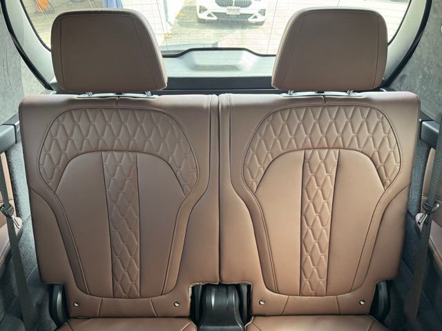 Certified 2026 BMW X7 M60i image 28