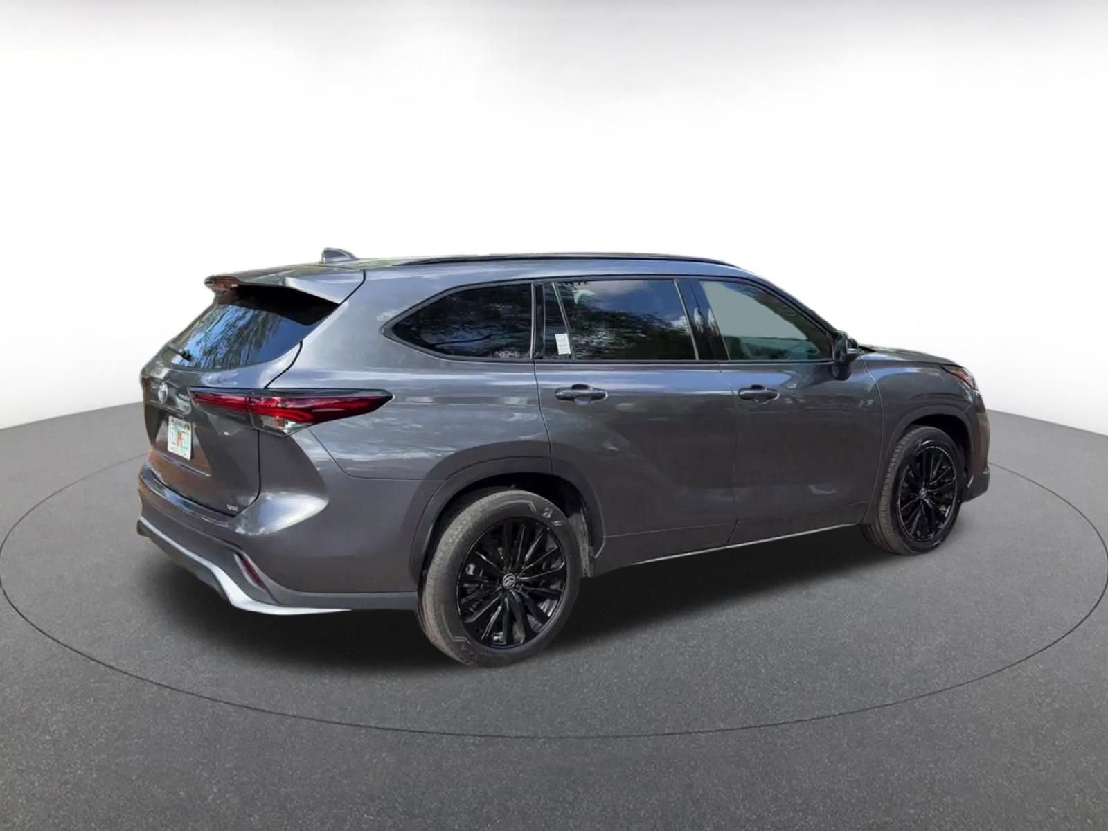 Used 2024 Toyota Highlander XSE image 15