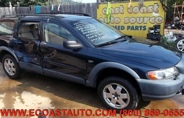 Used 2001 Volvo V70 Cross Country image 1