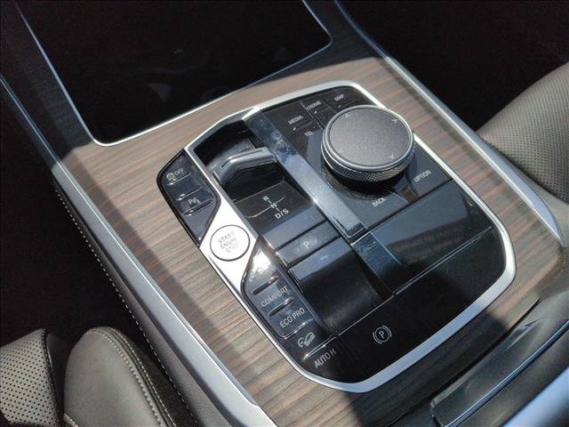 Used 2026 BMW X5 xDrive40i w/ M Sport Package AWD/4WD image 12