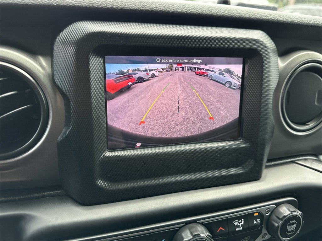 Used 2023 Jeep Wrangler Sport image 23