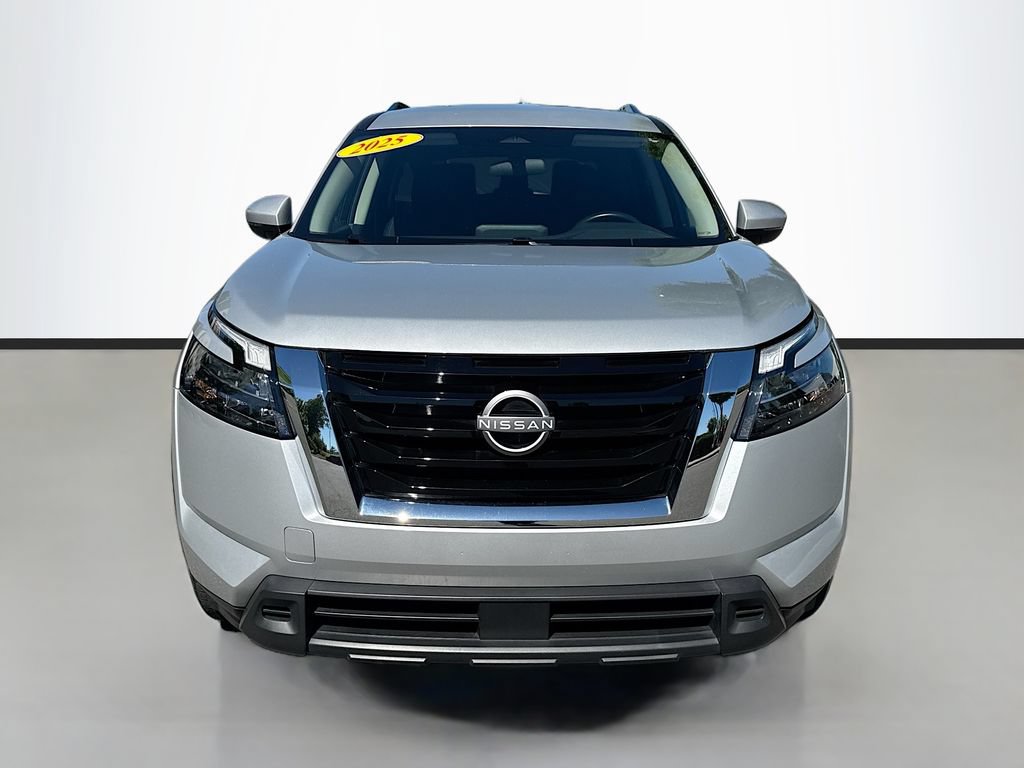 Certified 2025 Nissan Pathfinder SV AWD/4WD image 2