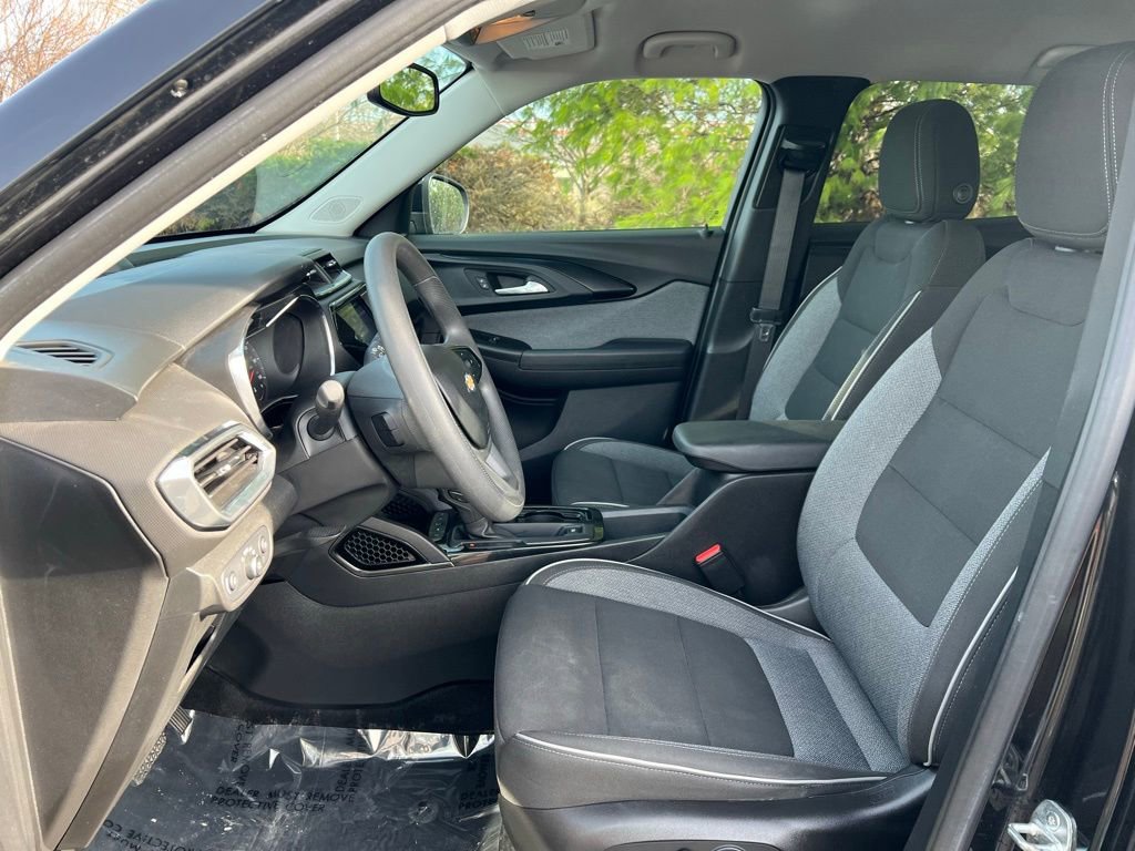 Used 2021 Chevrolet TrailBlazer LT w/ Convenience Package image 8