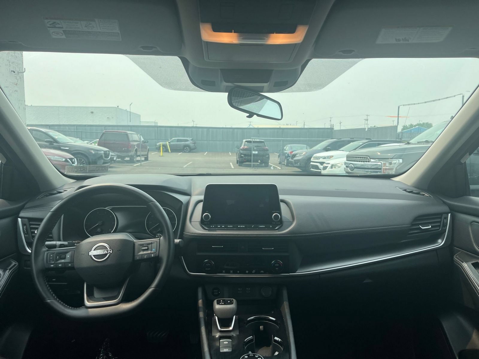 Used 2025 Nissan Rogue SV AWD/4WD image 35