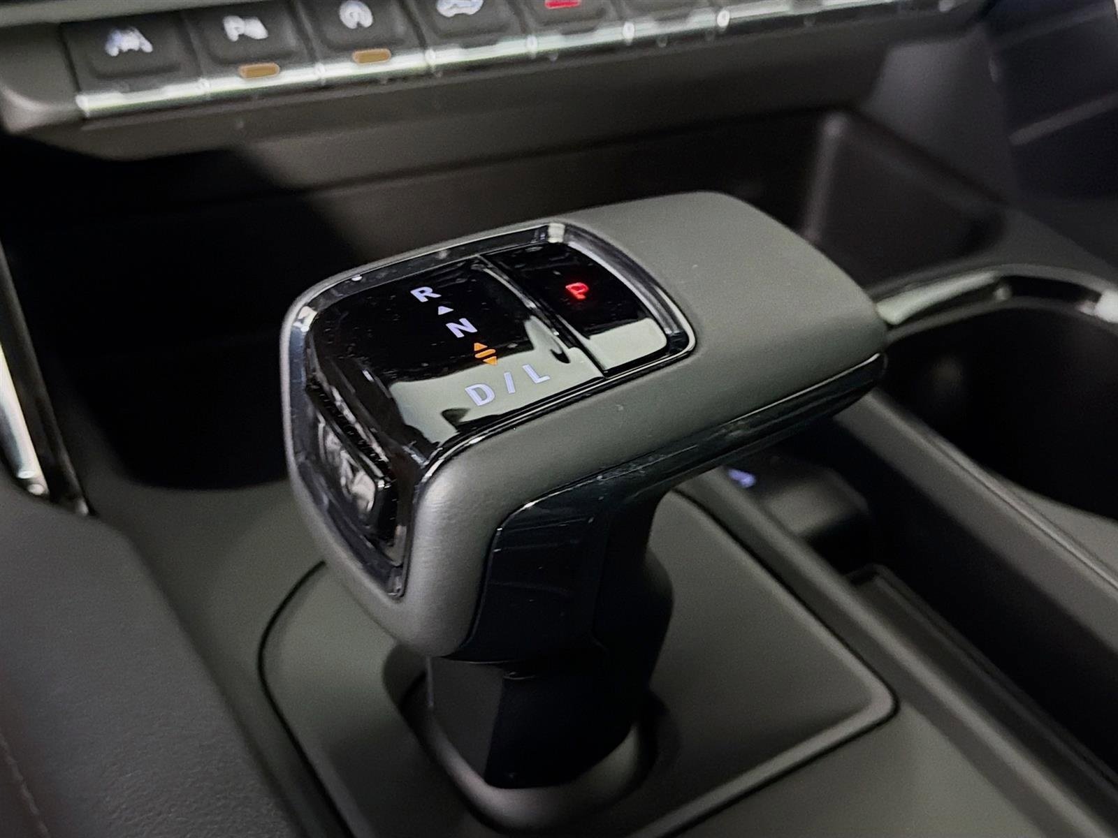 Used 2026 GMC Sierra 1500 AT4 w/ Technology Package image 19