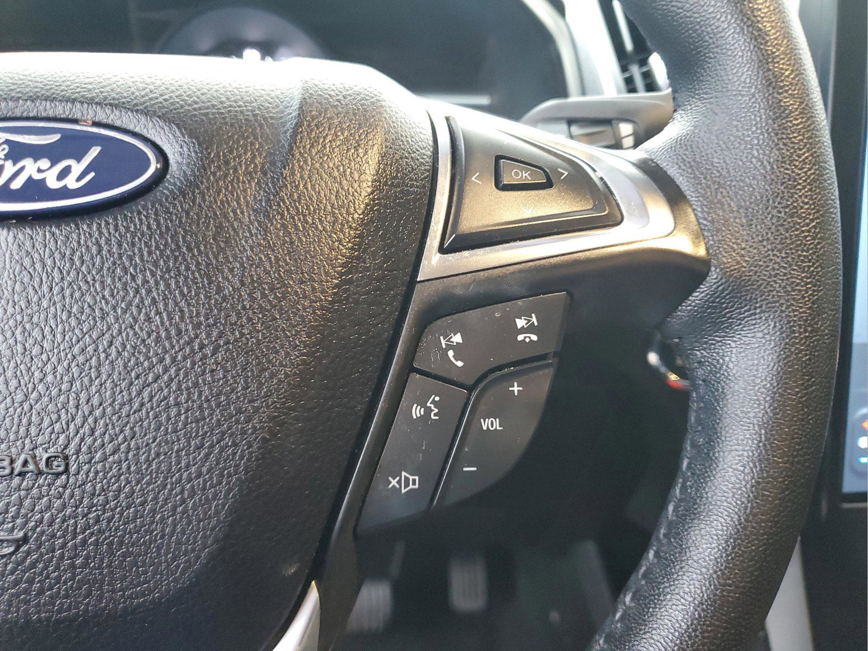 Used 2024 Ford Edge SEL w/ Sport Appearance Package image 28