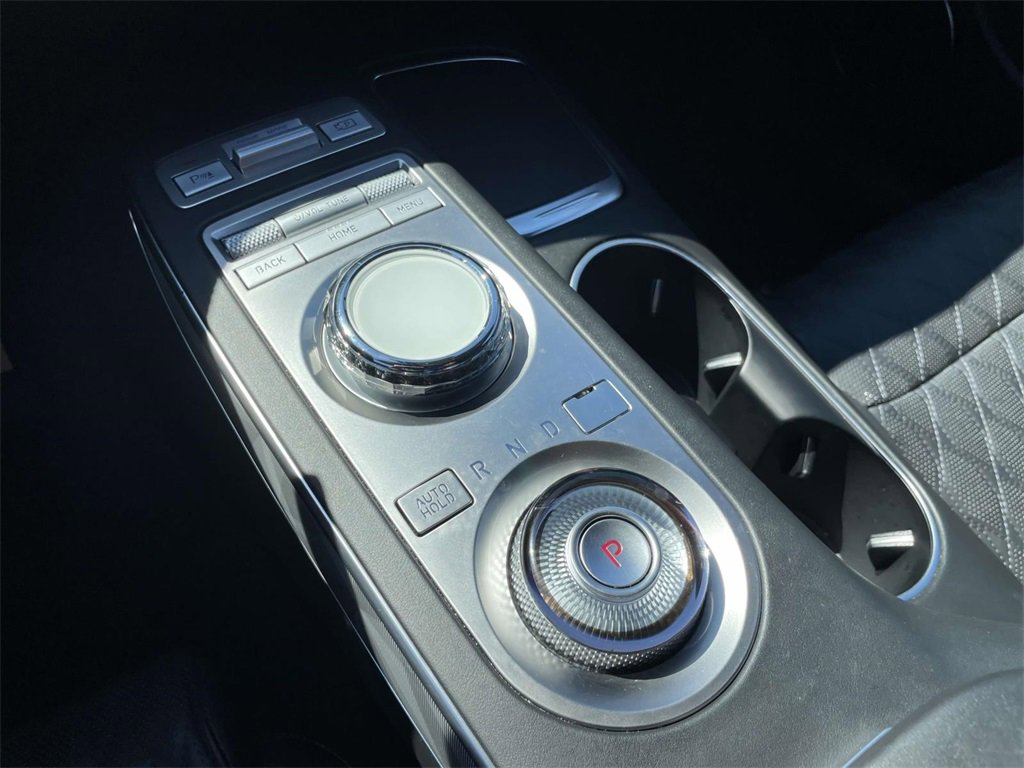 Certified 2024 Genesis GV70 3.5T Sport w/ Sport Advanced Package image 31