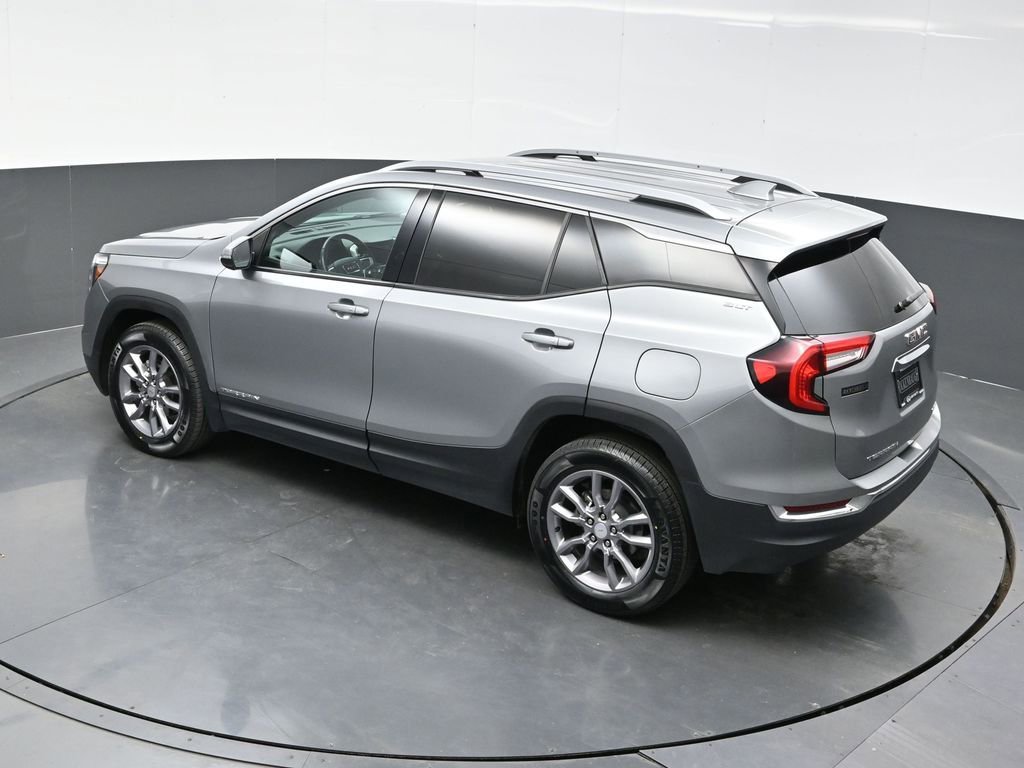 Used 2024 GMC Terrain SLT image 36