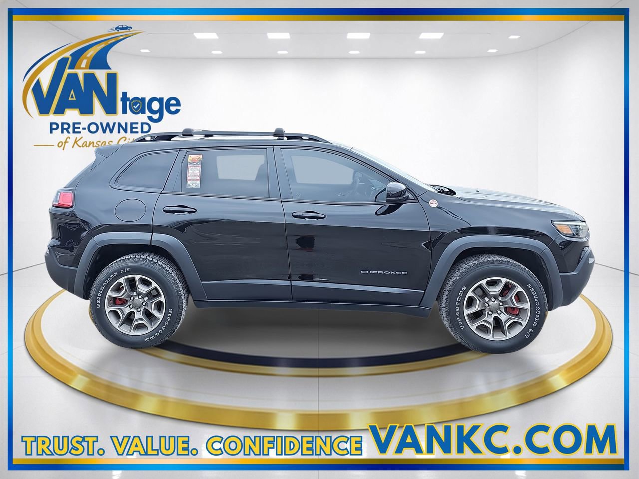 Used 2022 Jeep Cherokee Trailhawk w/ Comfort/Convenience Group image 5