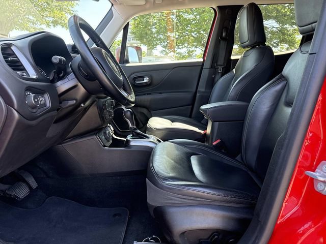 Used 2019 Jeep Renegade Limited w/ UConnect 8.4 Nav Group AWD/4WD image 21