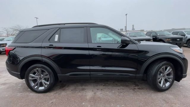 New 2026 Ford Explorer Active w/ Active Comfort Package image 9