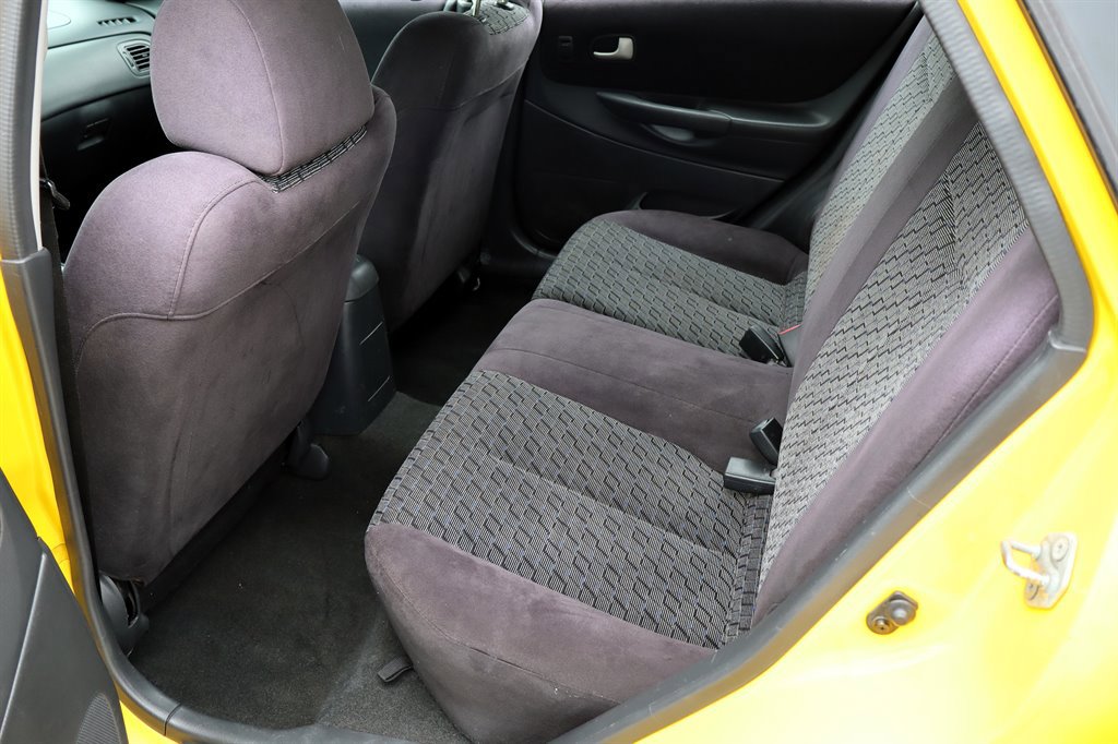 Used 2003 MAZDA Protege5 FWD image 18