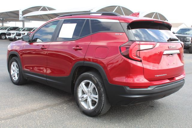 Used 2022 GMC Terrain SLE w/ Driver Convenience Package FWD image 7