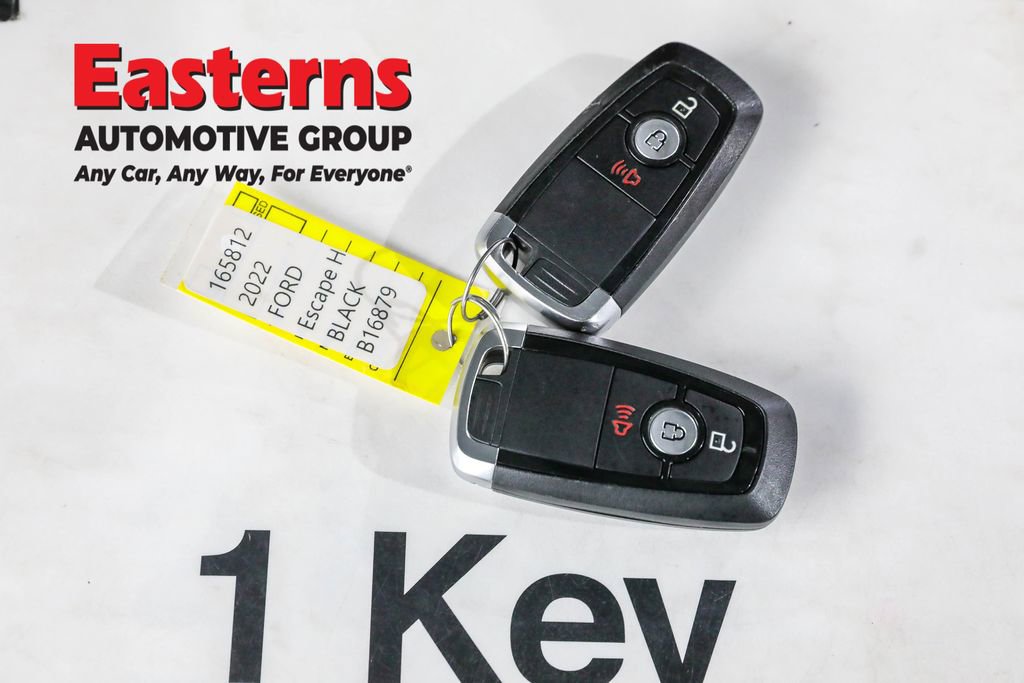 Used 2022 Ford Escape SE image 24